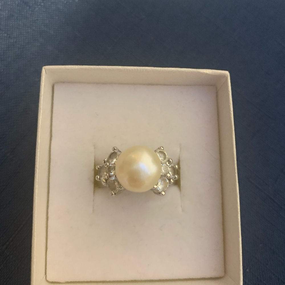 Stamped 925 Stunning Large Pearl with Zirconias Ring